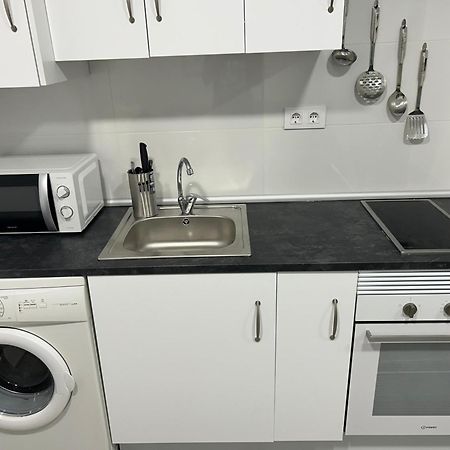 A Unos Pasos A Paseo Del Prado Apartamento Madri Exterior foto